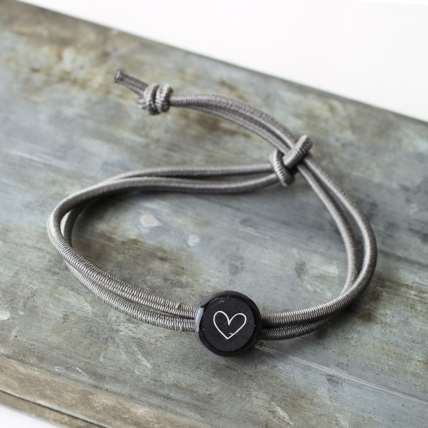 Daily Tap for Inspiration Beacon Bracelet - Heart - Stretch Cord