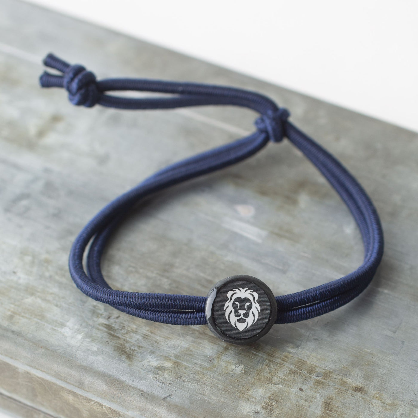 Daily Tap for Inspiration Beacon Bracelet - Lion - Stretch Cord
