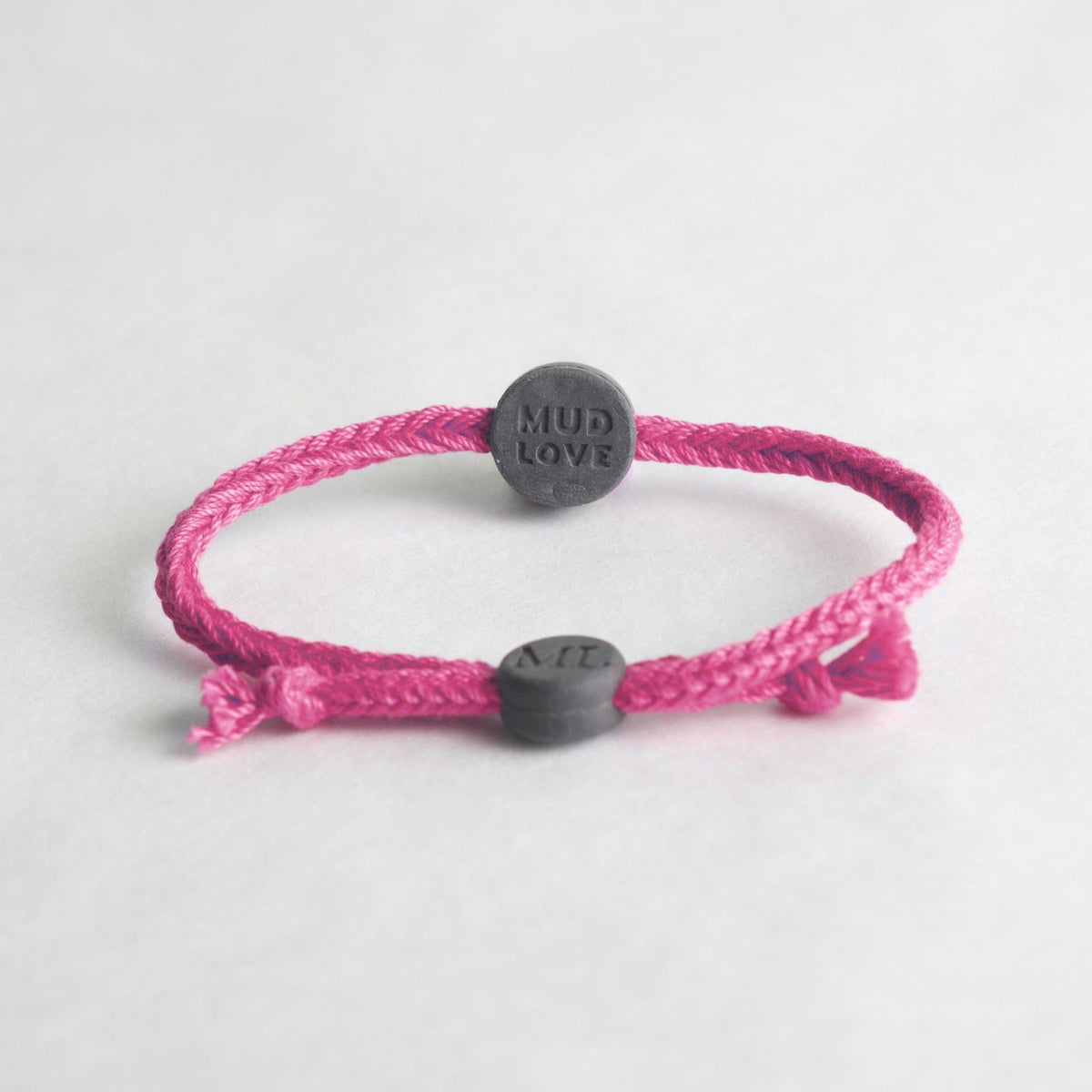 Tap-to-Phone Bracelets on Bold Weave - Clay Charcoal Circle